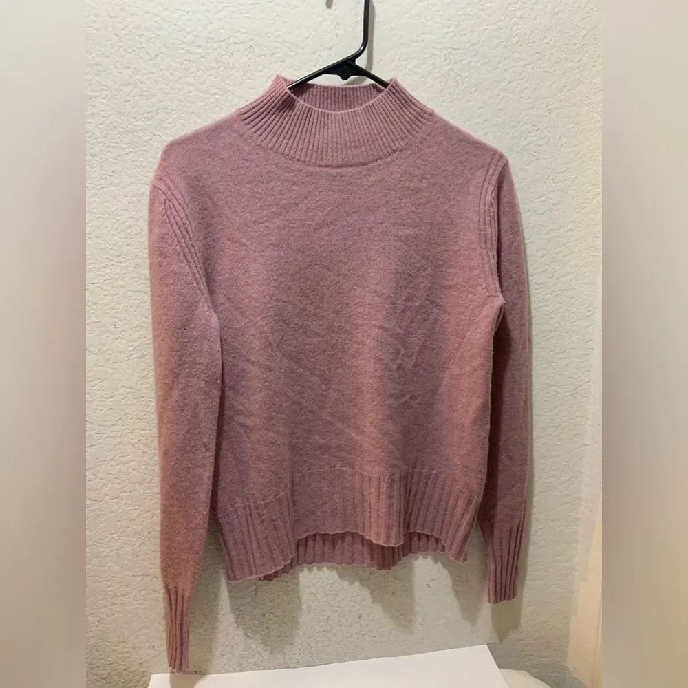 J Crew 100% Cashmere Turtleneck Sweater Maroon X Small Quiet Luxury